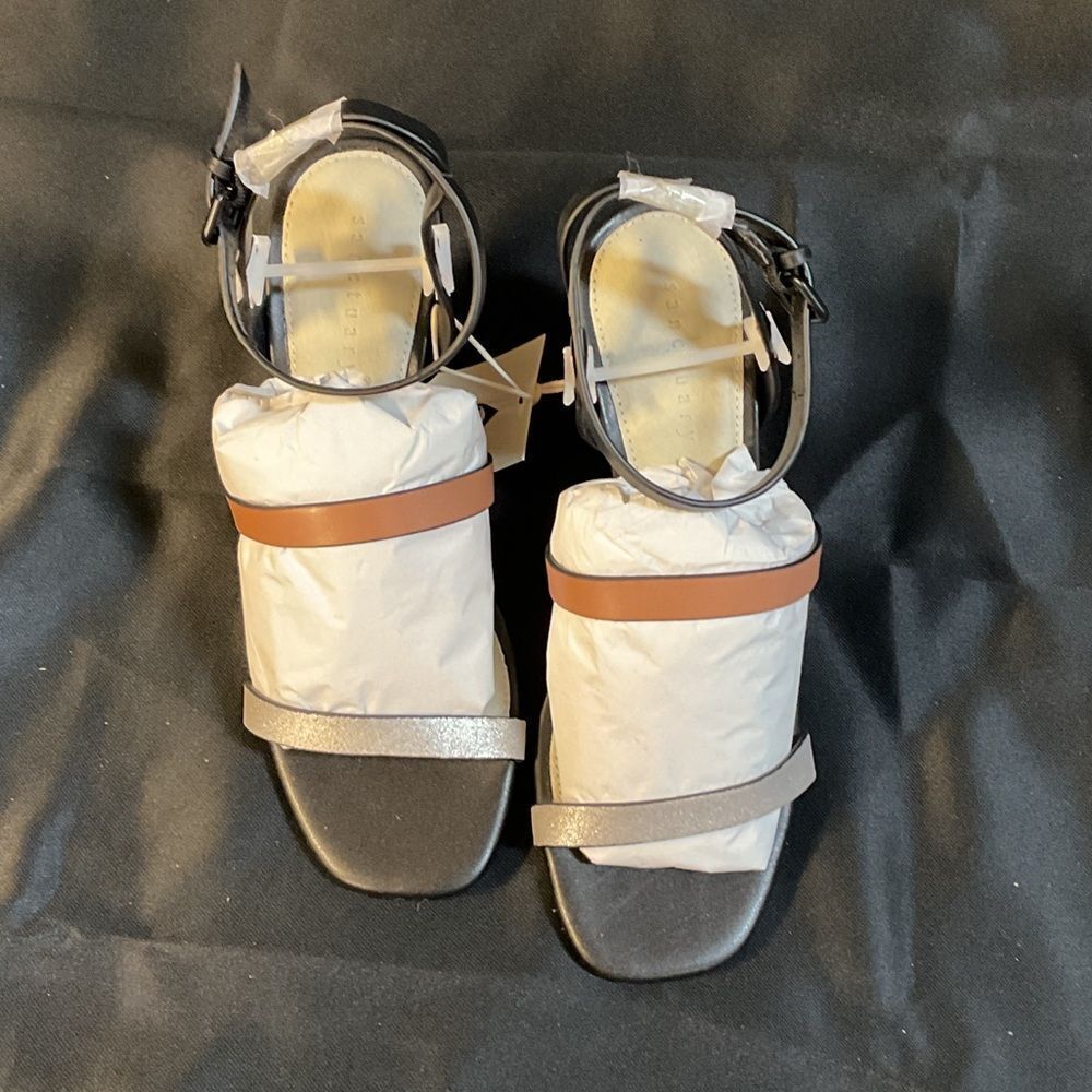 Sanctuary Black and Silver Sandals